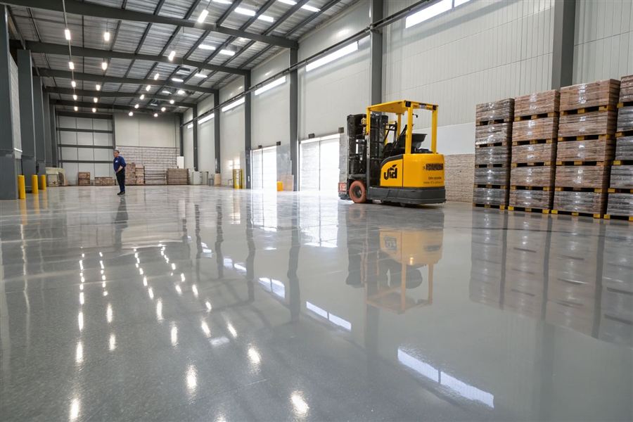 Kho Bình Dương · Nền epoxy 5.000m² & panel bảo ôn